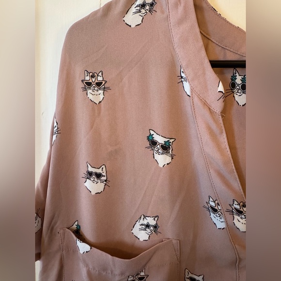 Stylish Cat Print Woman’s Shirt - Picture 4 of 4
